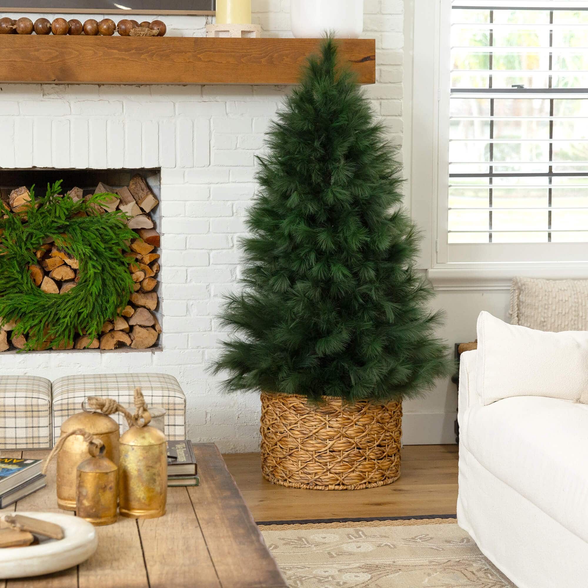 6ft. Unlit Green Pampas Grass Artificial Christmas Tree